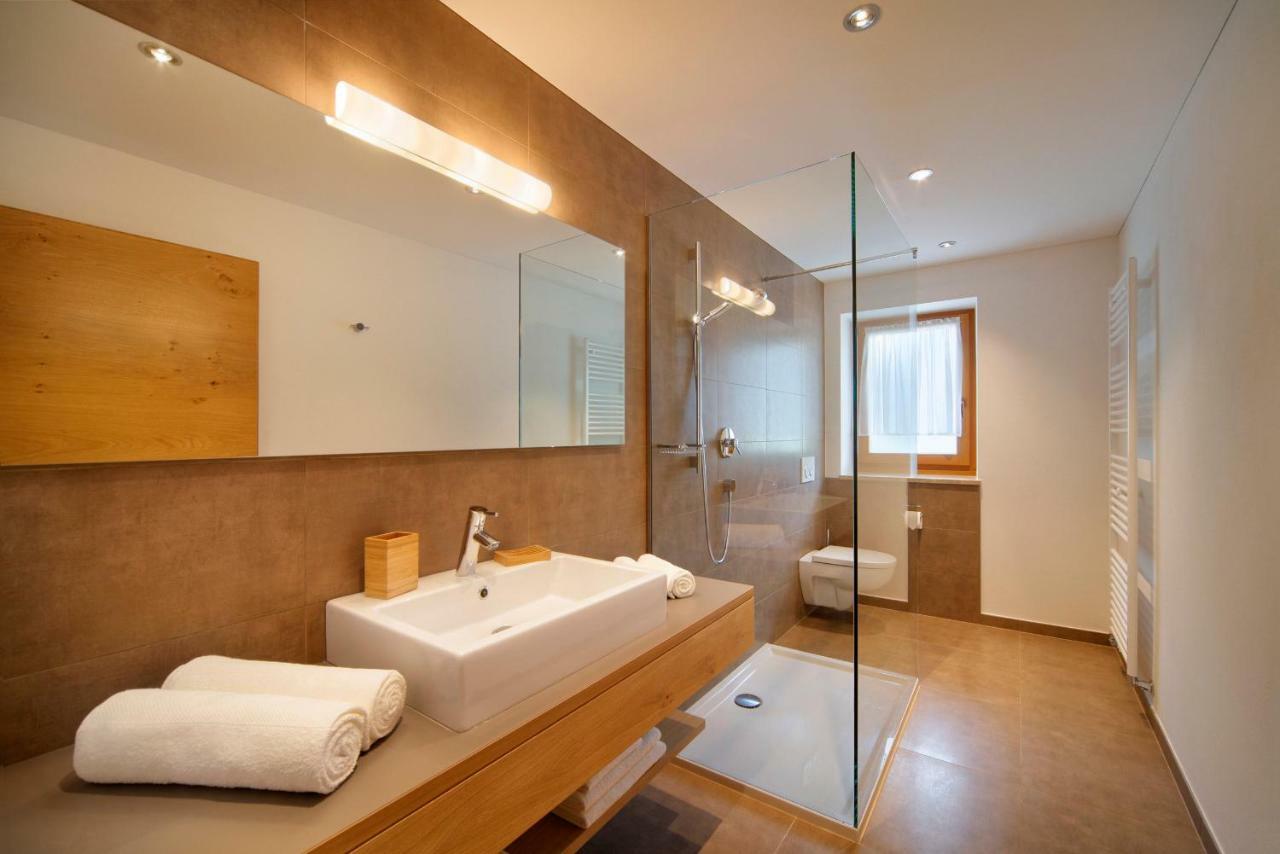 Ferienwohnung Sonnenhof Riffian Exterior foto